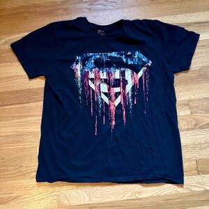 DC Comics Superman Dripping Shield Graphic T-shirt-short sleeve-Mens size large